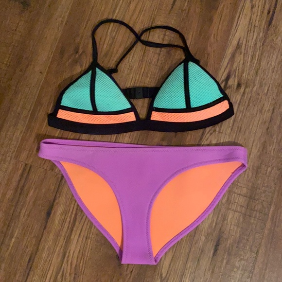 Triangl colorblock bikini - Picture 1 of 6